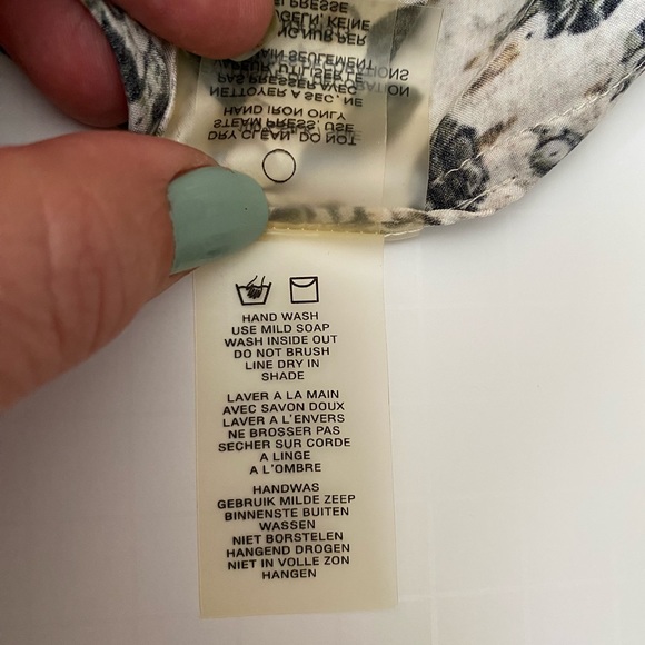 Robert Graham 100% silk leopard print sequins detail blouse balloon sleeves - Picture 13 of 16